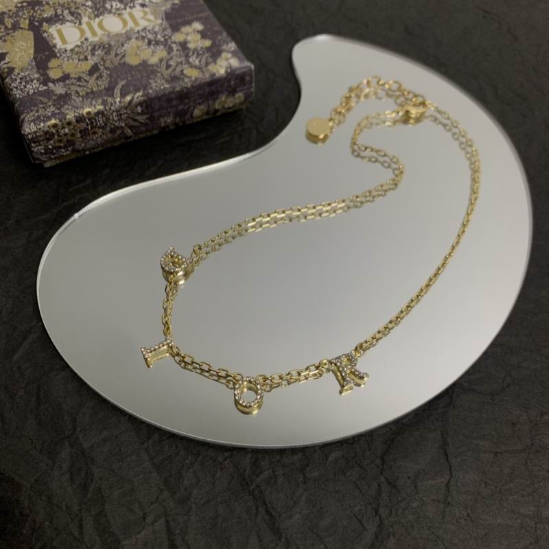 Dior Necklace 05lyr562